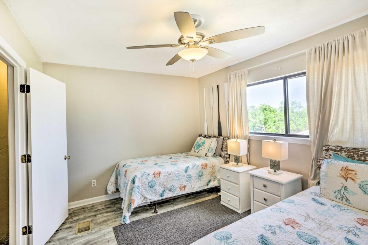 Waterfront Escape With Balcony On Shell Point Beach! Panacea Εξωτερικό φωτογραφία