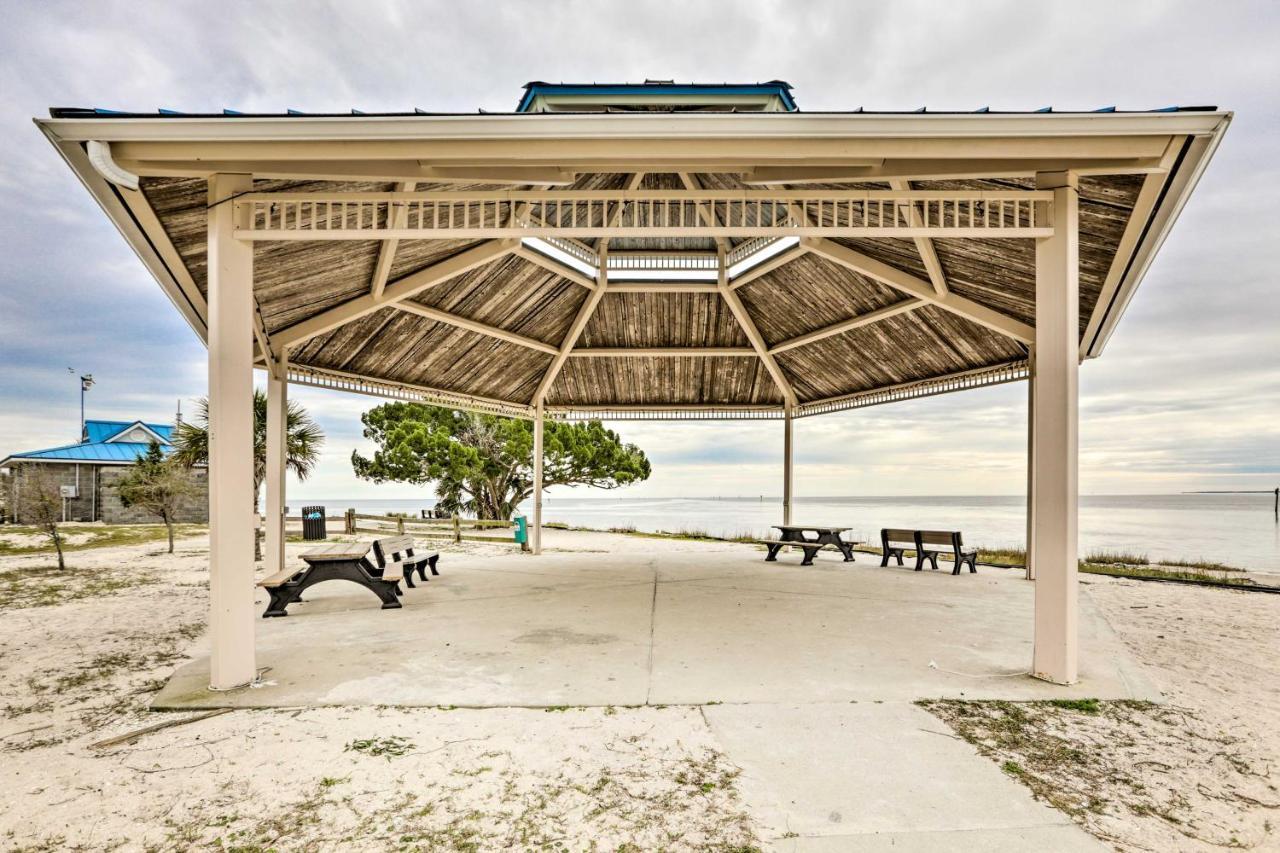Waterfront Escape With Balcony On Shell Point Beach! Panacea Εξωτερικό φωτογραφία